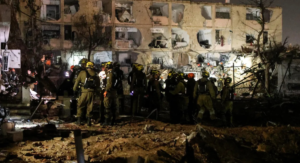 Iranian missiles injure 180 in towns near Israeli nuclear site